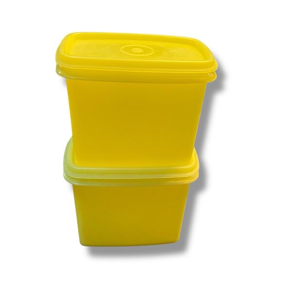 Tupperware Shelf Saver 3.5 Cup Storage Container w Lid Yellow 1243 1244 Lot of 2 - Picture 7 of 10